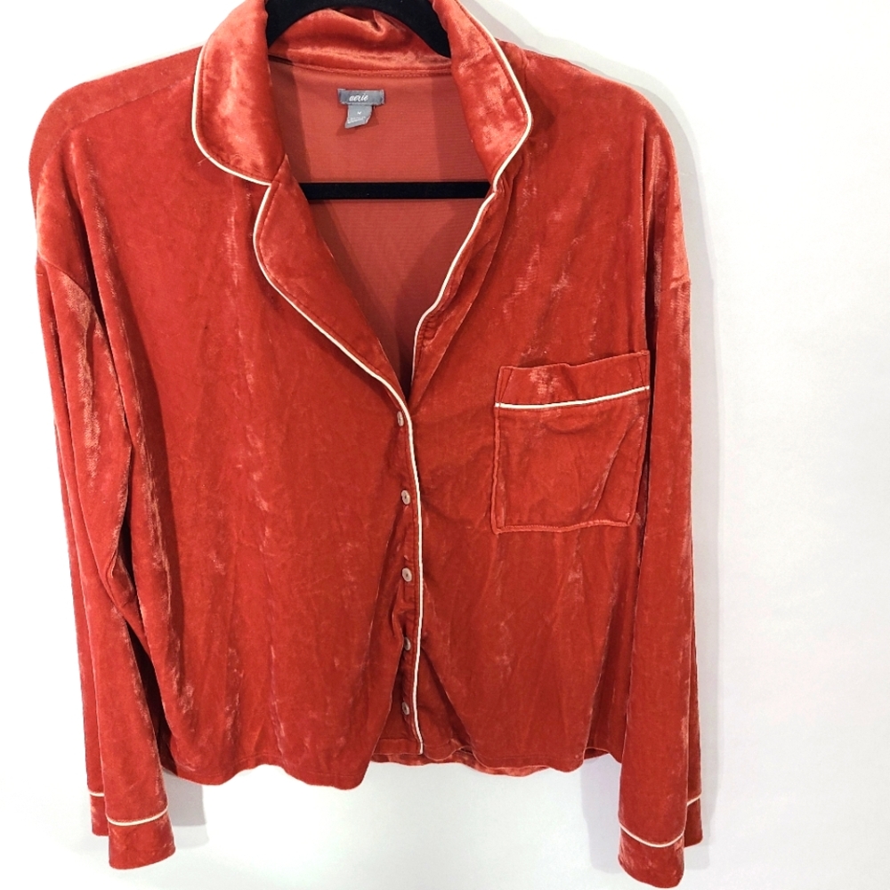 Aerie Women's Size Medium M Pink Pajama Top Shirt Soft Comfy Velvet Like‎